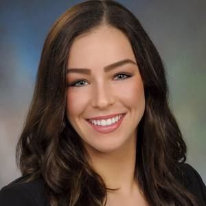 Meet your Posher, Caroline